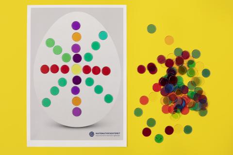 437 - Mønster og symmetri på egg II